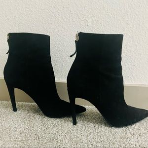 Steve Madden Pointed Toe Suede Booties